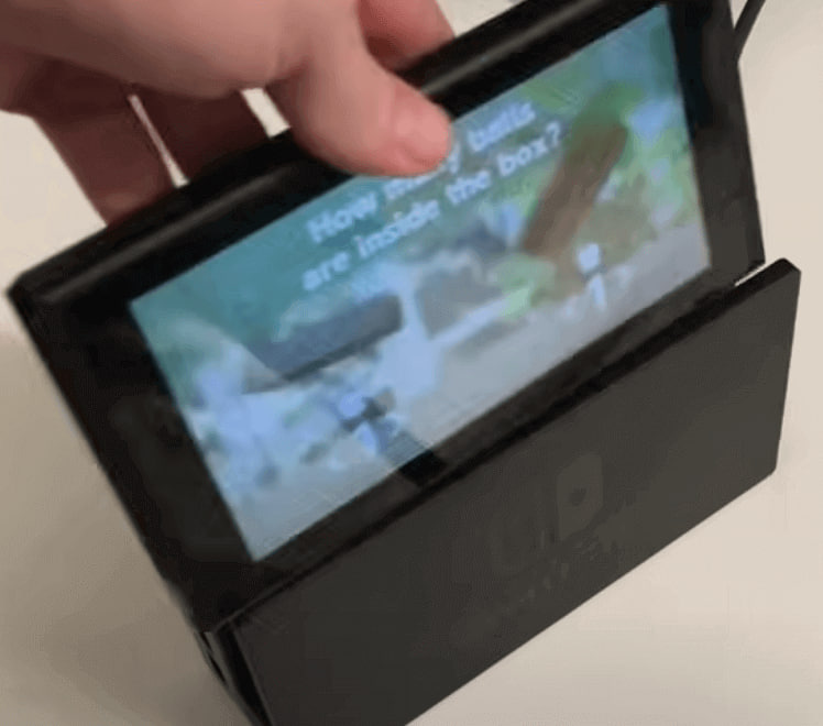 Switchを起動してドックに挿入する